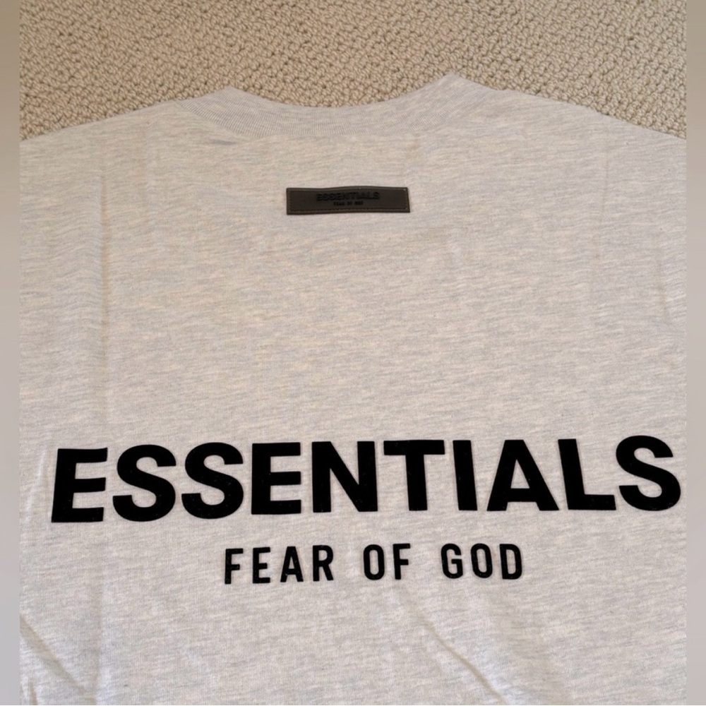 * Bundle for Chanel_Chicago * Fear of God Essentials - Light Oatmeal
